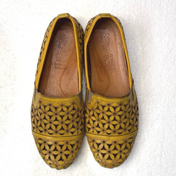 Spring Step Flowerflow Loafer Women’s 38(7.5-8)Yellow Leather Flats Slip-On Shoe - Picture 9 of 10